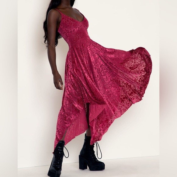Blackmilk Dresses & Skirts - BLACKMILK Burned Velvet Brer Rabbit Ruby Handkerchief Dress size XS
